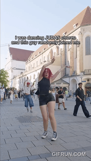 i didn’t even see him 😭 #judas #ladygaga #dance #1million #choreography #dancet