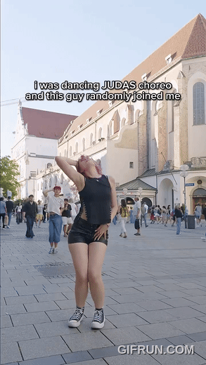 i didn’t even see him 😭 #judas #ladygaga #dance #1million #choreography #dancet